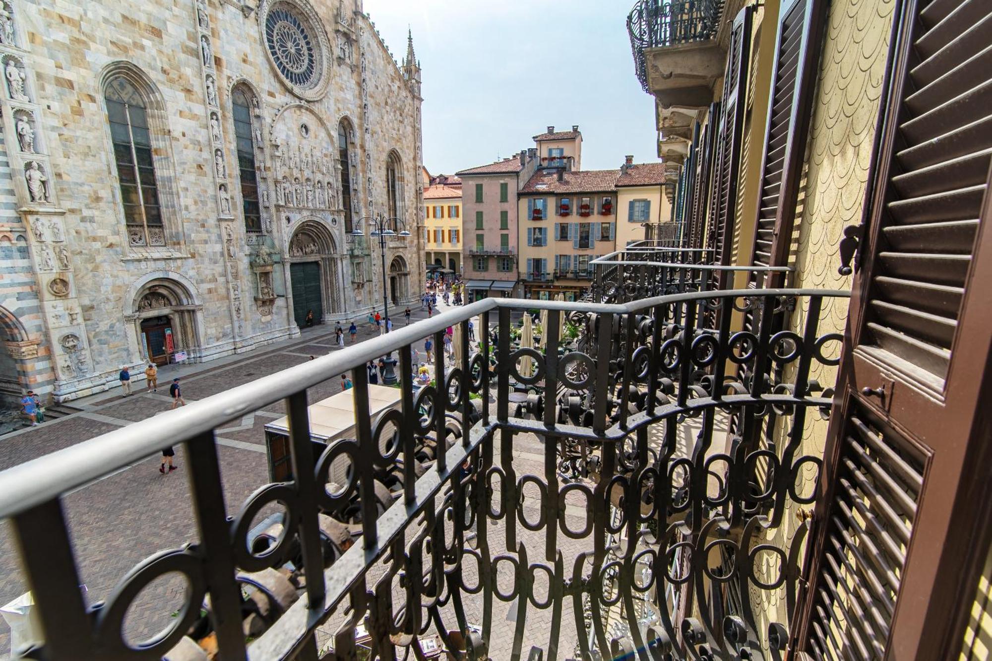 Appartamento Dome'S Magic - The House Of Travelers Côme Esterno foto