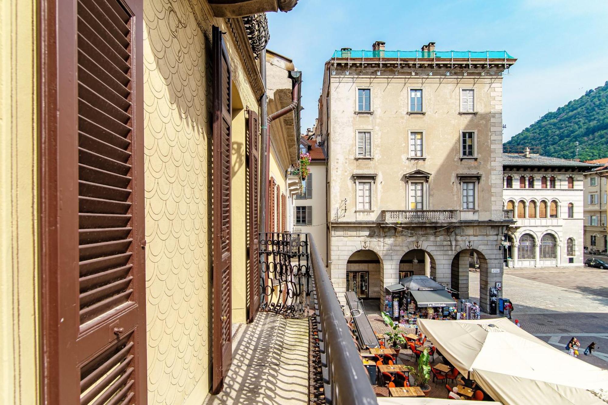 Appartamento Dome'S Magic - The House Of Travelers Côme Esterno foto